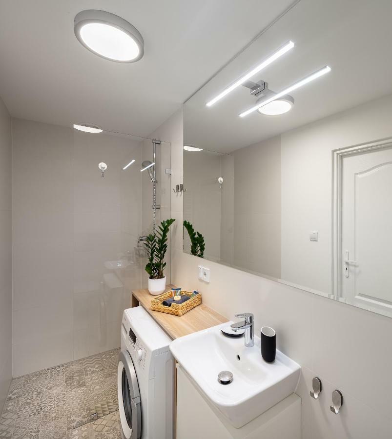 Apartamenty u Tuwima Lodź Bagian luar foto
